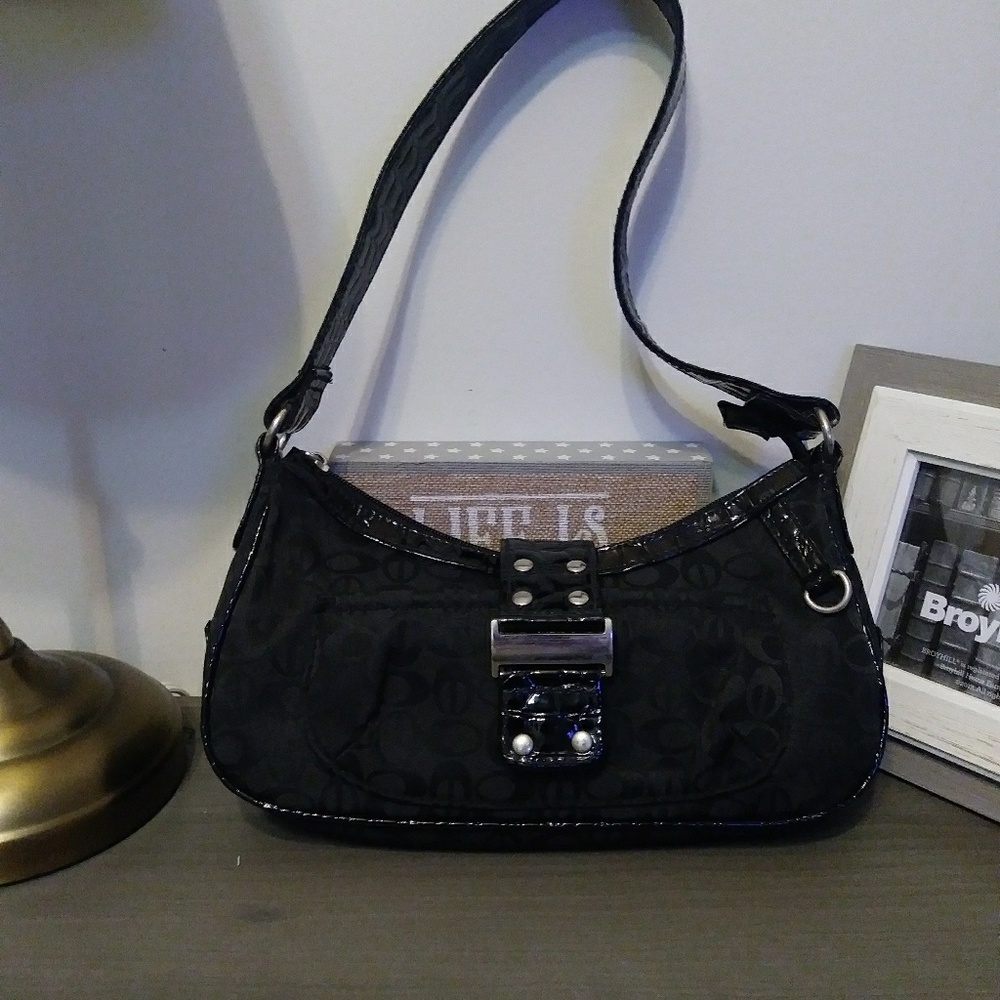 Bag - Picture 1 of 2